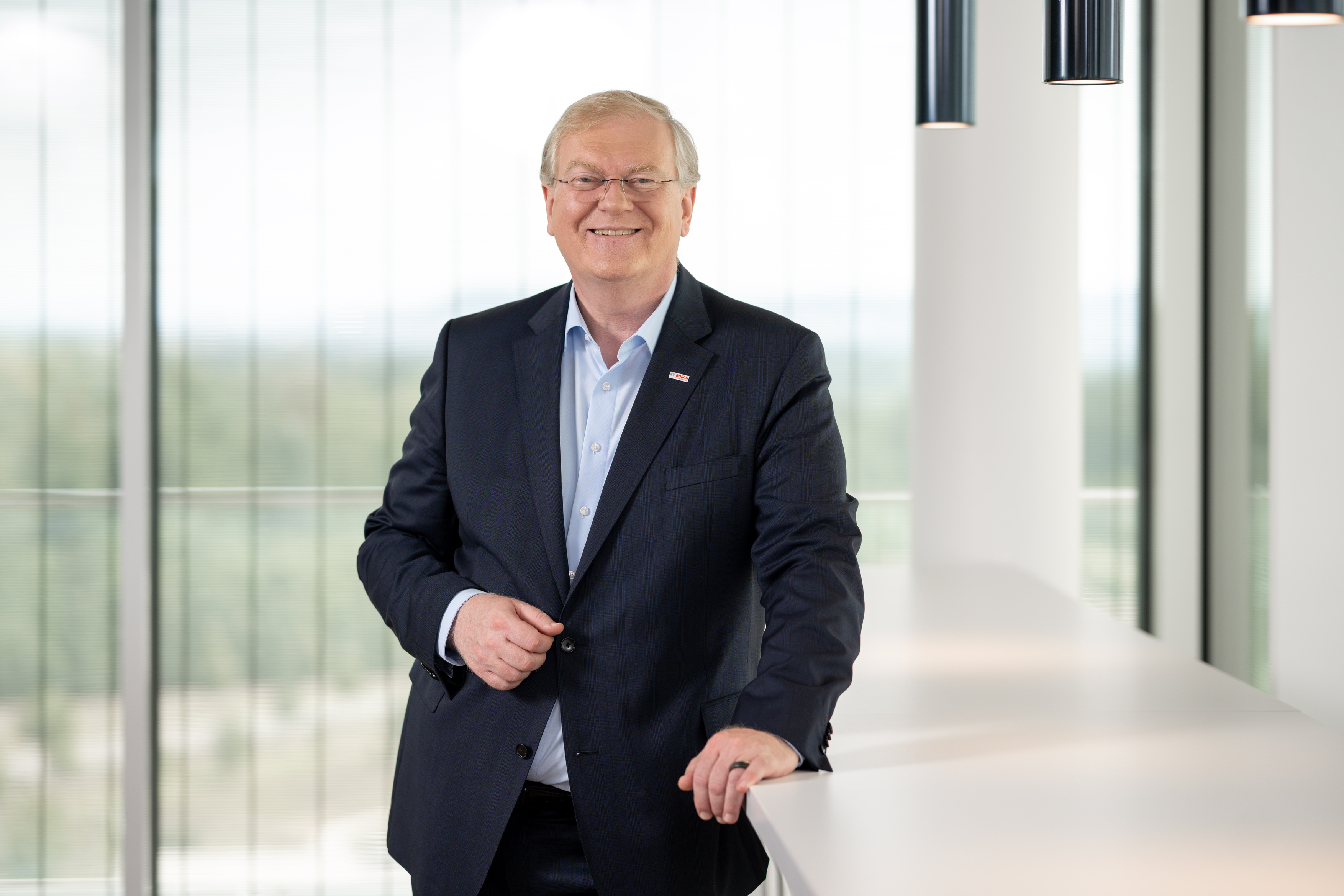 Dr. Stefan Hartung